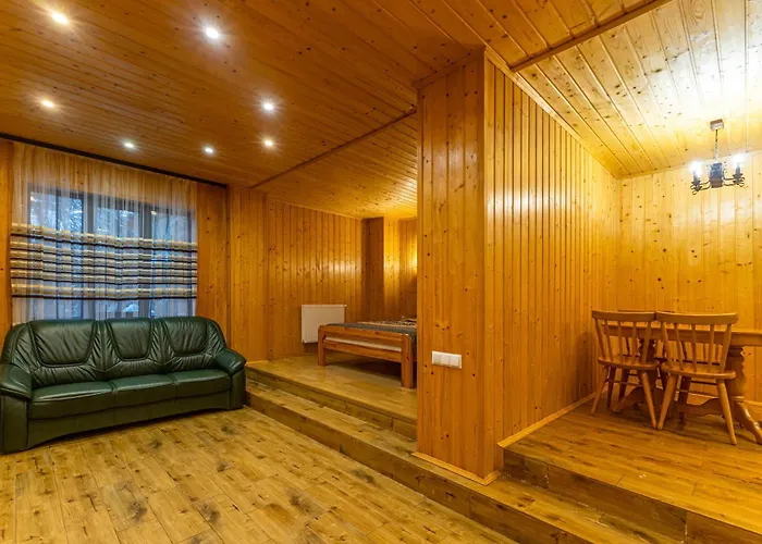 Villa Karpasole Tatariv
